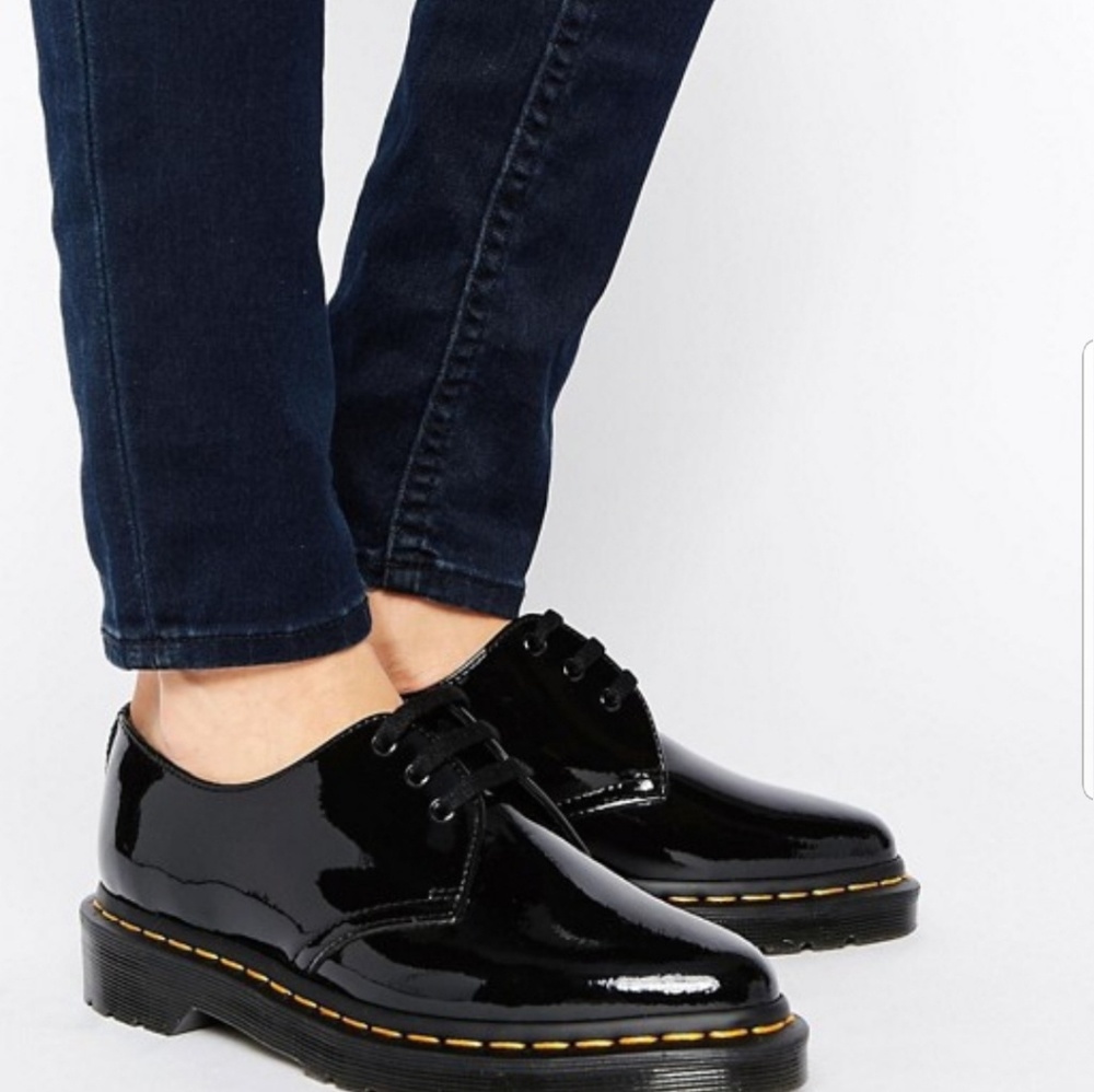 Dr Martens Dupree 3 Eye Point Flat Shoes
